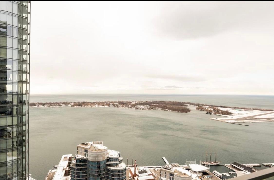 Cozy 2 Bedroom Free Parking Downtown Toronto 1Min Scotiabank Arena Tff Cn Tower Rogers Centre Union Station Eksteriør billede